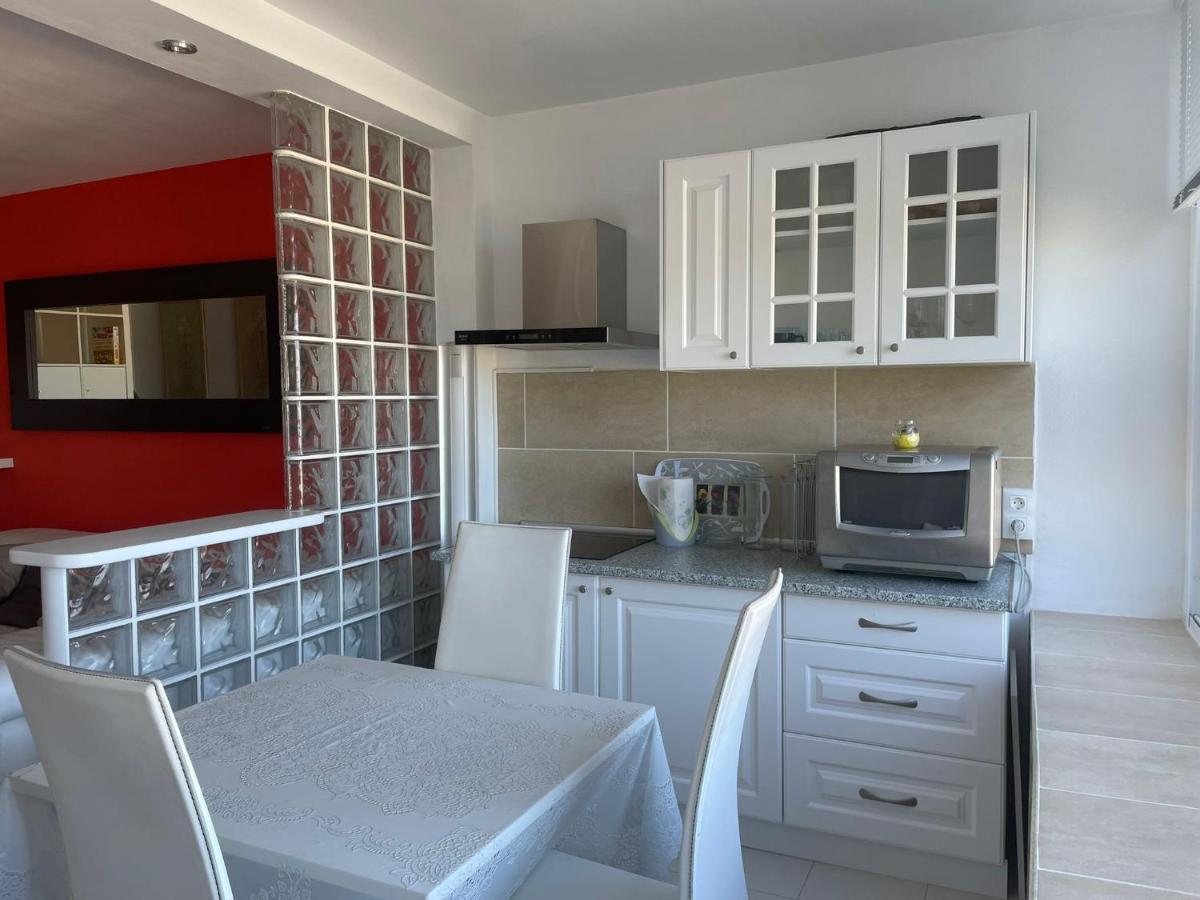 Precioso Estudio En Zona Residencial Miraflores マラガ エクステリア 写真