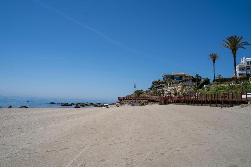 Precioso Estudio En Zona Residencial Miraflores マラガ エクステリア 写真